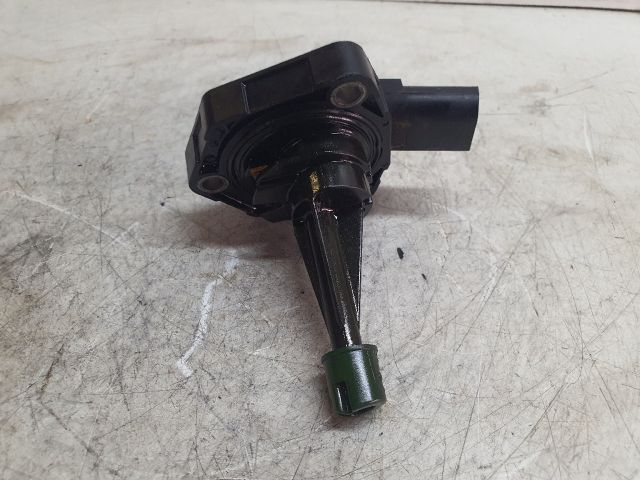 bontott VW GOLF VII Olajszint Jeladó