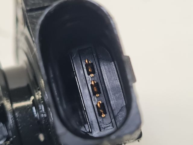 bontott VW GOLF VII Olajszint Jeladó