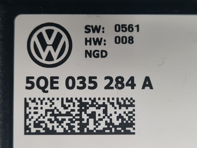 bontott VW GOLF VII Online Modul