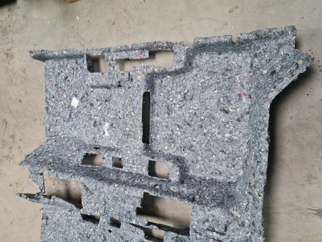 bontott VW GOLF VII Padlószőnyeg Alatti Szigetelés