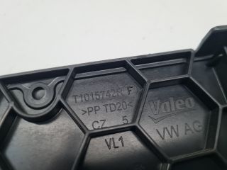 bontott VW GOLF VII Pollenszűrő Fedél