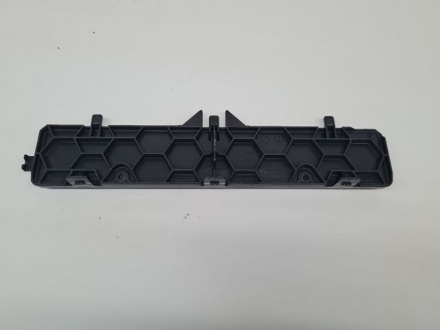 bontott VW GOLF VII Pollenszűrő Fedél