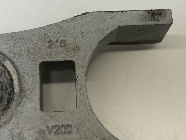 bontott VW GOLF VII Porlasztó Lefogató