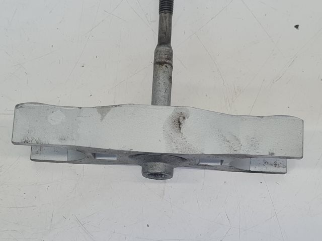 bontott VW GOLF VII Porlasztó Lefogató