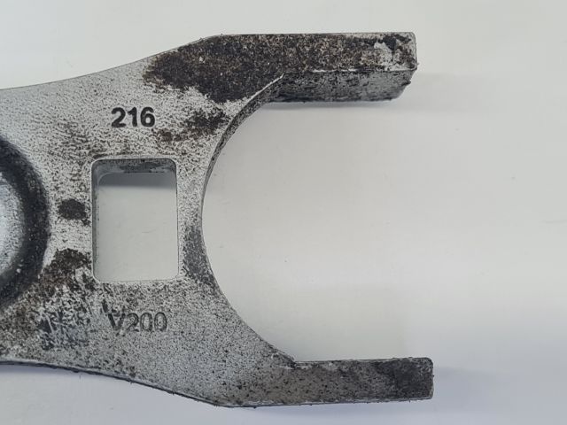 bontott VW GOLF VII Porlasztó Lefogató