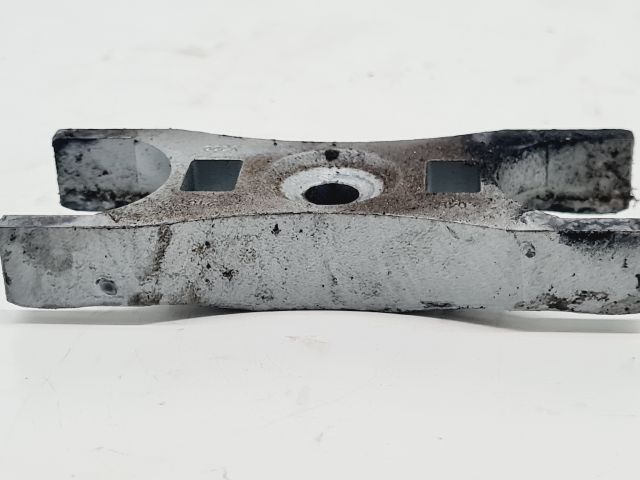 bontott VW GOLF VII Porlasztó Lefogató