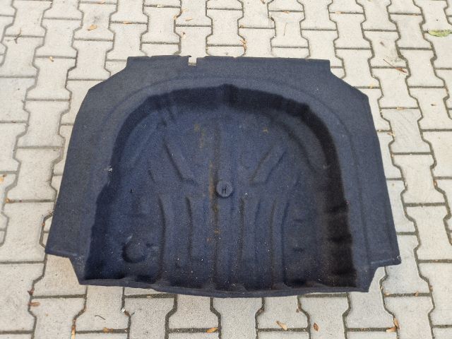 bontott VW GOLF VII Pótkerék Tartó