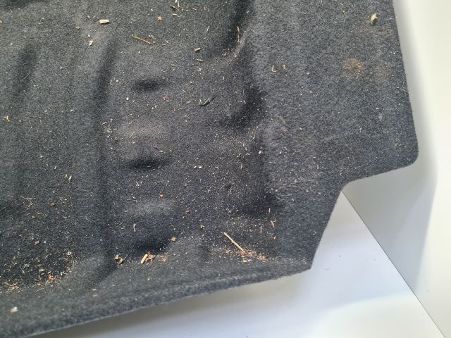 bontott VW GOLF VII Pótkerék Tartó