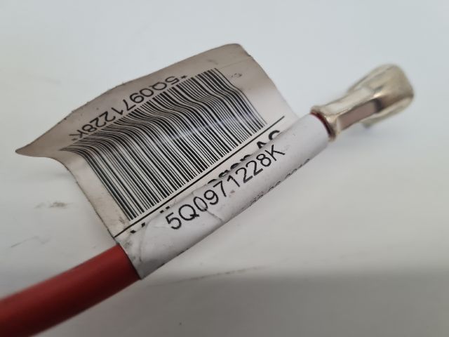 bontott VW GOLF VII Pozitív Kábel