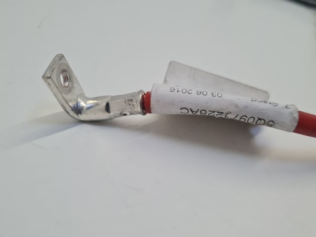 bontott VW GOLF VII Pozitív Kábel