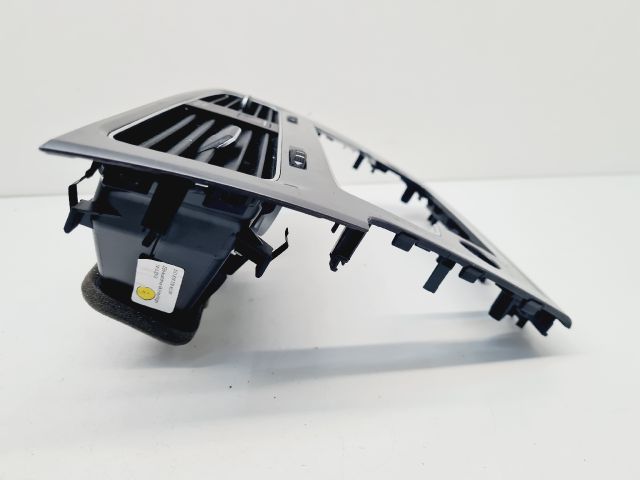 bontott VW GOLF VII Rádió / CD Keret