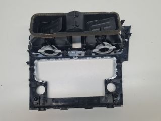 bontott VW GOLF VII Rádió / CD Keret