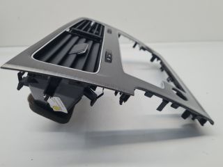 bontott VW GOLF VII Rádió / CD Keret