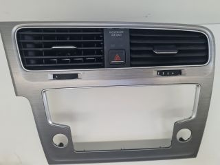 bontott VW GOLF VII Rádió / CD Keret