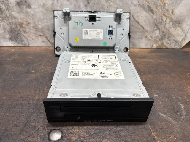 bontott VW GOLF VII Rádió / CD