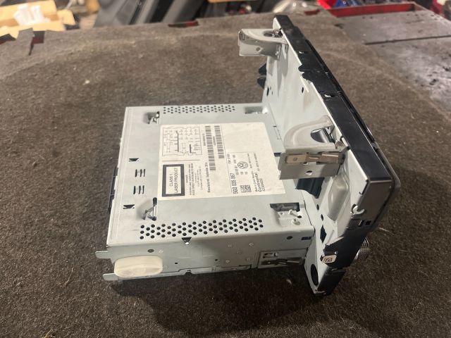 bontott VW GOLF VII Rádió / CD