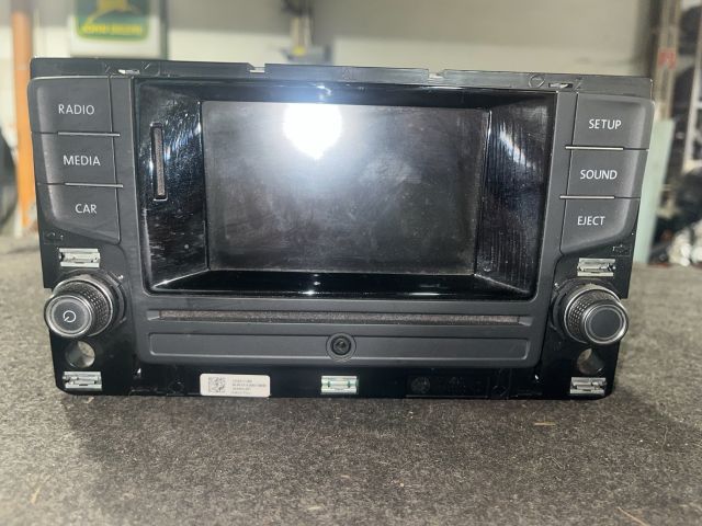 bontott VW GOLF VII Rádió / CD