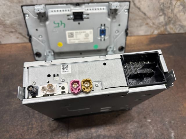 bontott VW GOLF VII Rádió / CD