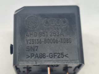 bontott VW GOLF VII Relé