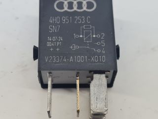 bontott VW GOLF VII Relé