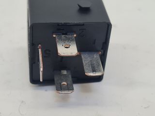 bontott VW GOLF VII Relé