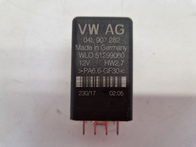 bontott VW GOLF VII Relé