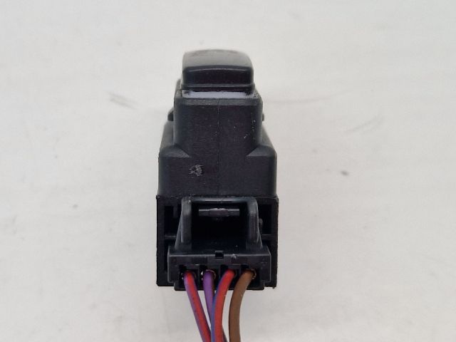 bontott VW GOLF VII Riasztó Kapcsoló