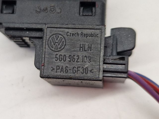 bontott VW GOLF VII Riasztó Kapcsoló