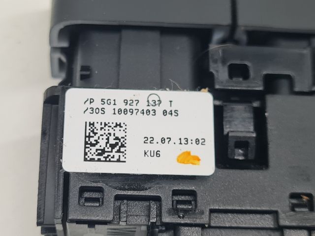 bontott VW GOLF VII Start / Stop Indító Gomb