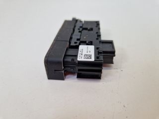 bontott VW GOLF VII Start / Stop Indító Gomb