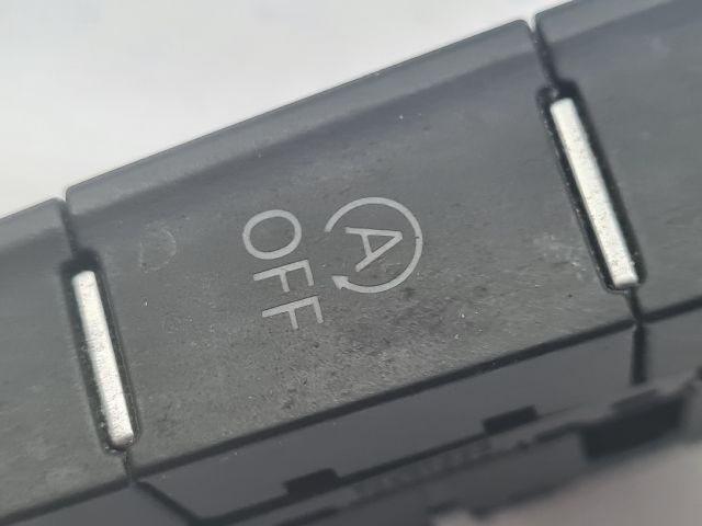 bontott VW GOLF VII Start / Stop Indító Gomb