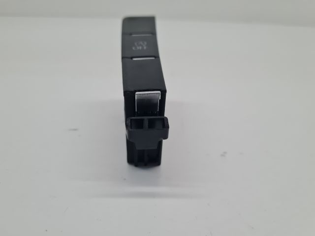 bontott VW GOLF VII Start / Stop Indító Gomb