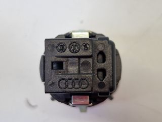 bontott VW GOLF VII Start / Stop Indító Gomb