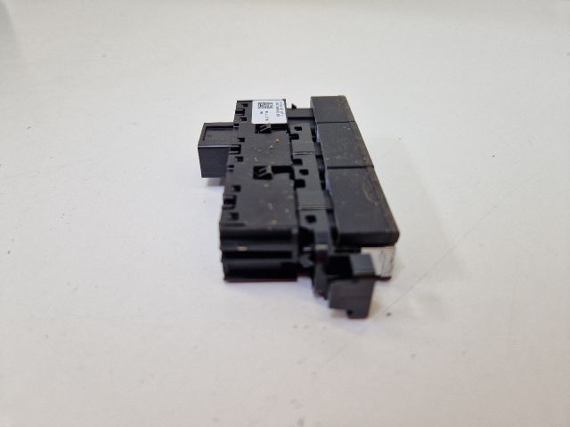 bontott VW GOLF VII Start / Stop Indító Gomb