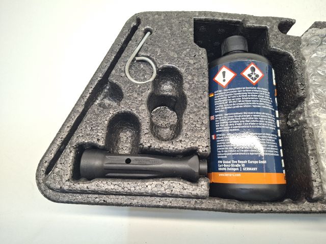 bontott VW GOLF VII Szerszámkészlet