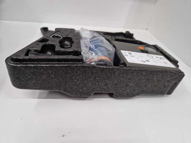 bontott VW GOLF VII Szerszámkészlet