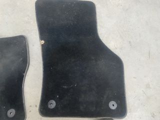 bontott VW GOLF VII Szőnyeg Szett