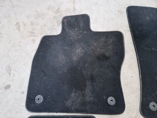 bontott VW GOLF VII Szőnyeg Szett