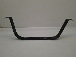 bontott VW GOLF VII Tank Tartó Pánt