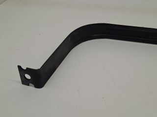 bontott VW GOLF VII Tank Tartó Pánt