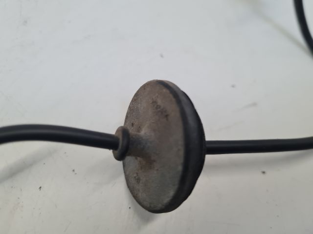 bontott VW GOLF VII Tankajtó Nyitó Bowden