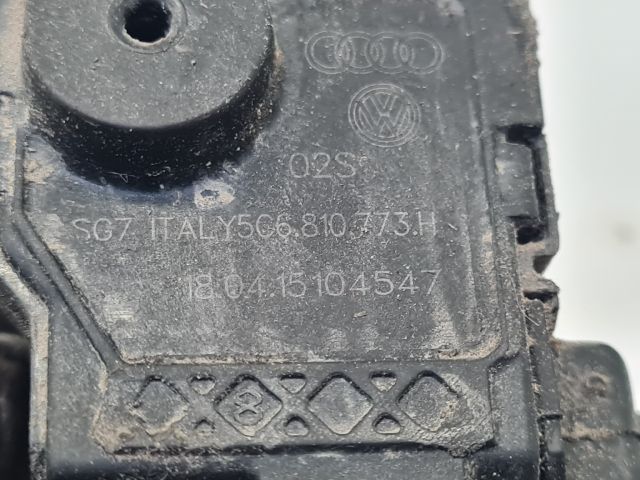 bontott VW GOLF VII Tankajtó Nyitó Bowden