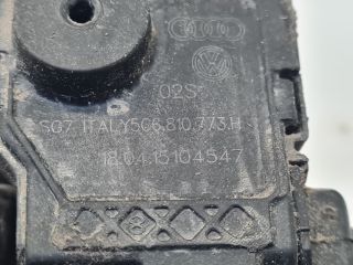 bontott VW GOLF VII Tankajtó Nyitó Bowden