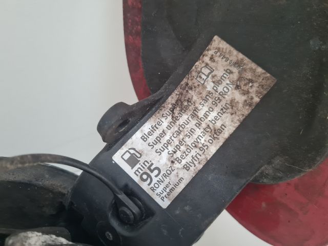 bontott VW GOLF VII Tankajtó