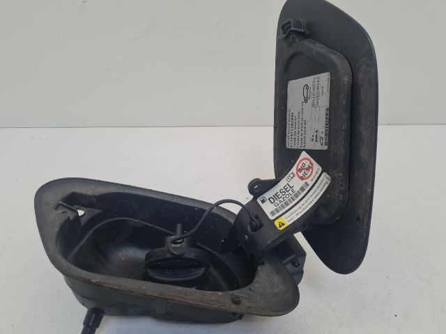 bontott VW GOLF VII Tankajtó