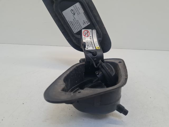 bontott VW GOLF VII Tankajtó