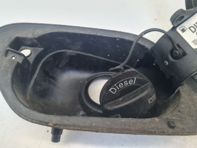 bontott VW GOLF VII Tankajtó