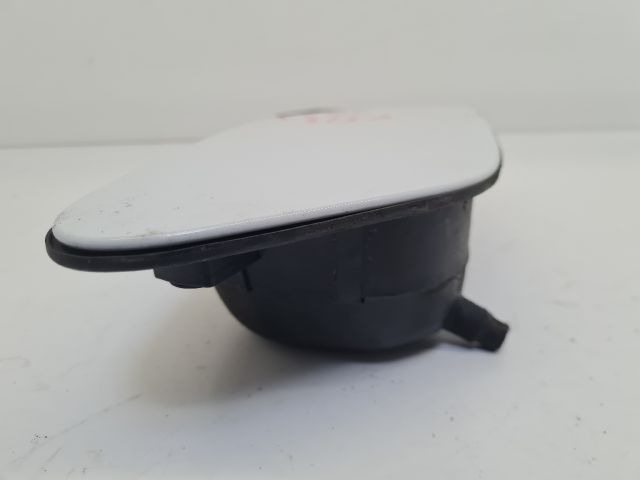 bontott VW GOLF VII Tankajtó