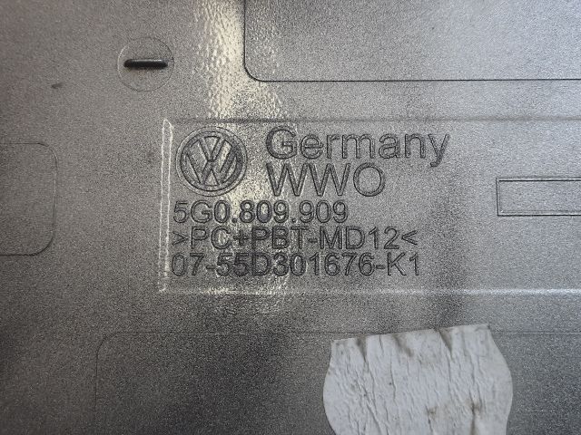 bontott VW GOLF VII Tankajtó