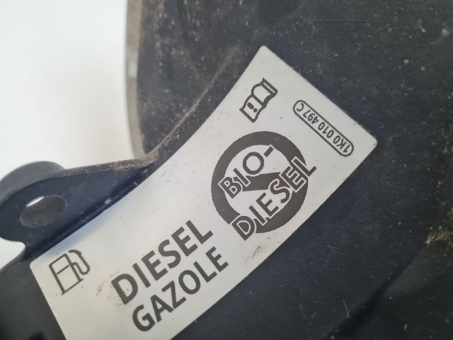 bontott VW GOLF VII Tankajtó